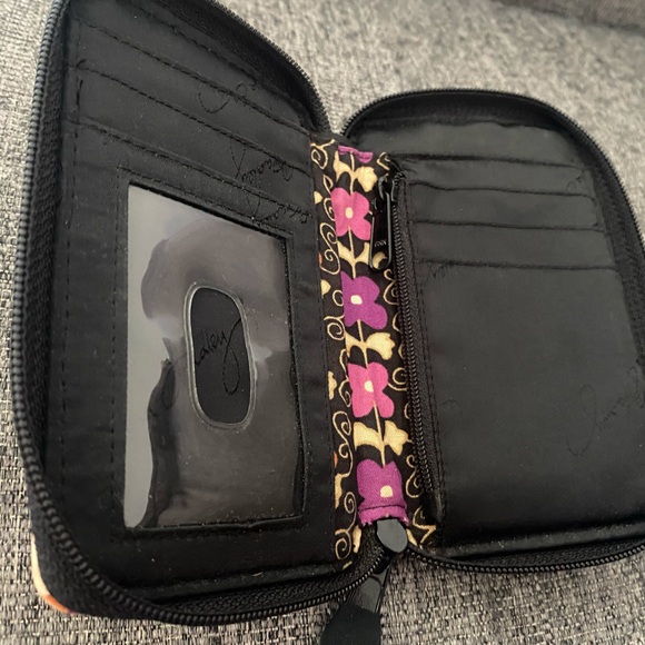 Vera Bradley Suzani Wristlet - Picture 3 of 4